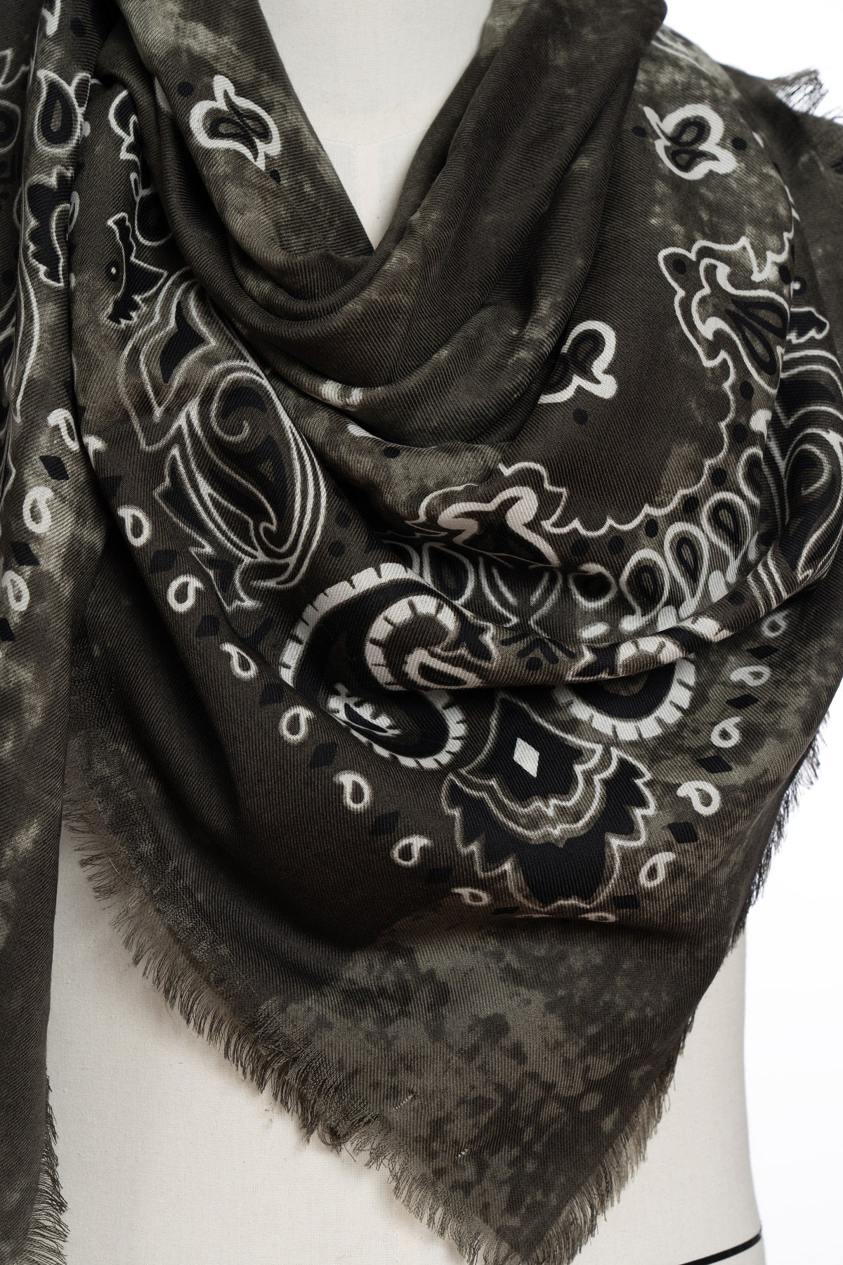 Jil Quadra Wool Scarf | Military