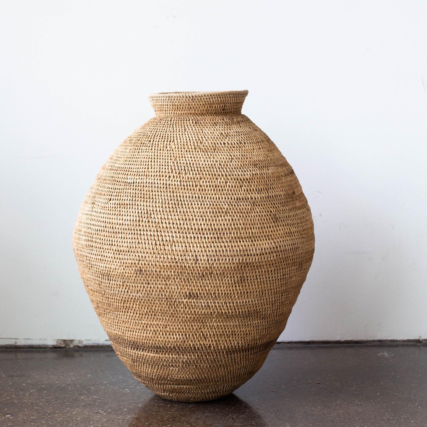 Buhera Floor Basket