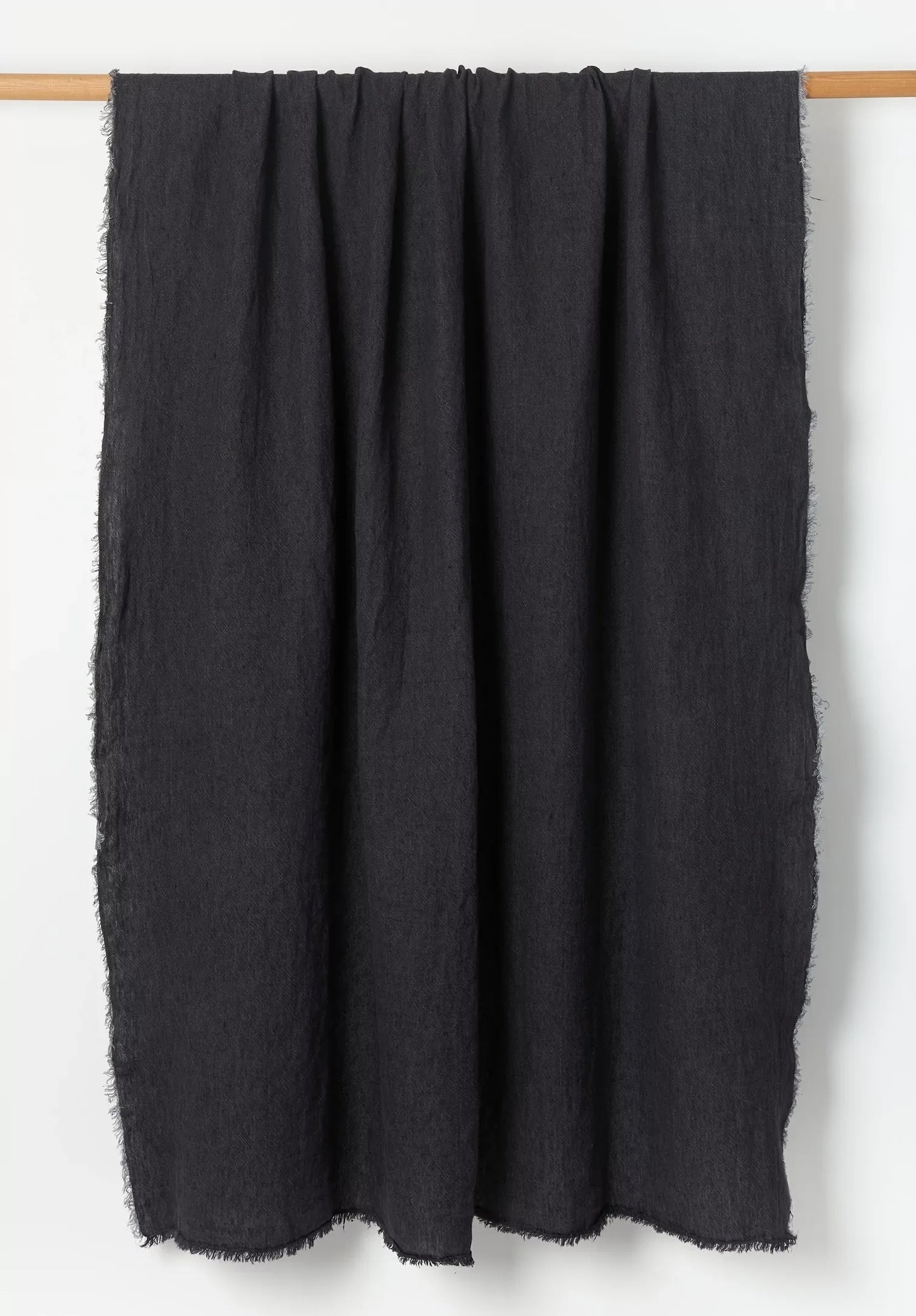 Washed Linen Fringed Throw | Charbon & Anthracite