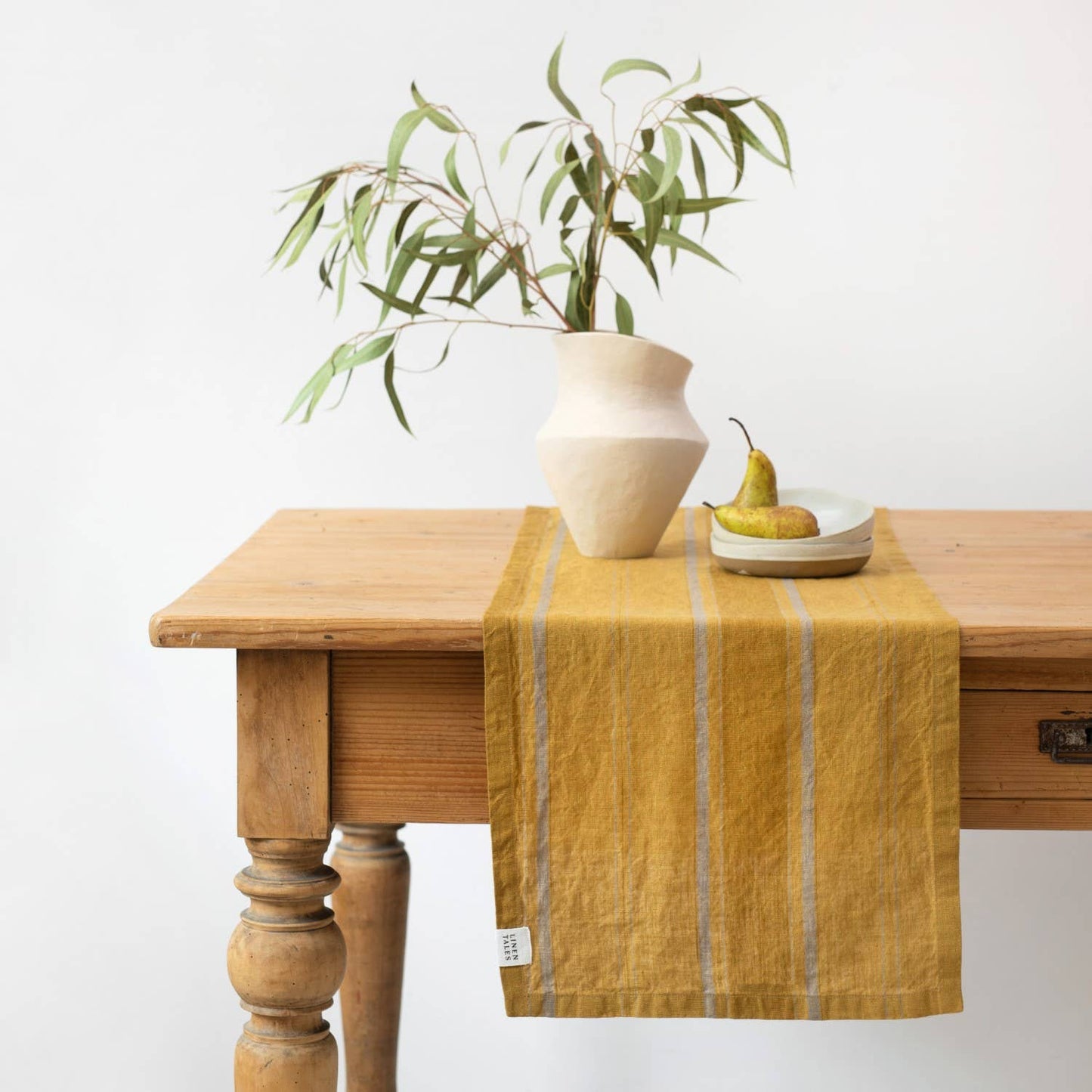 Linen Table Runner (Multiple Colors)