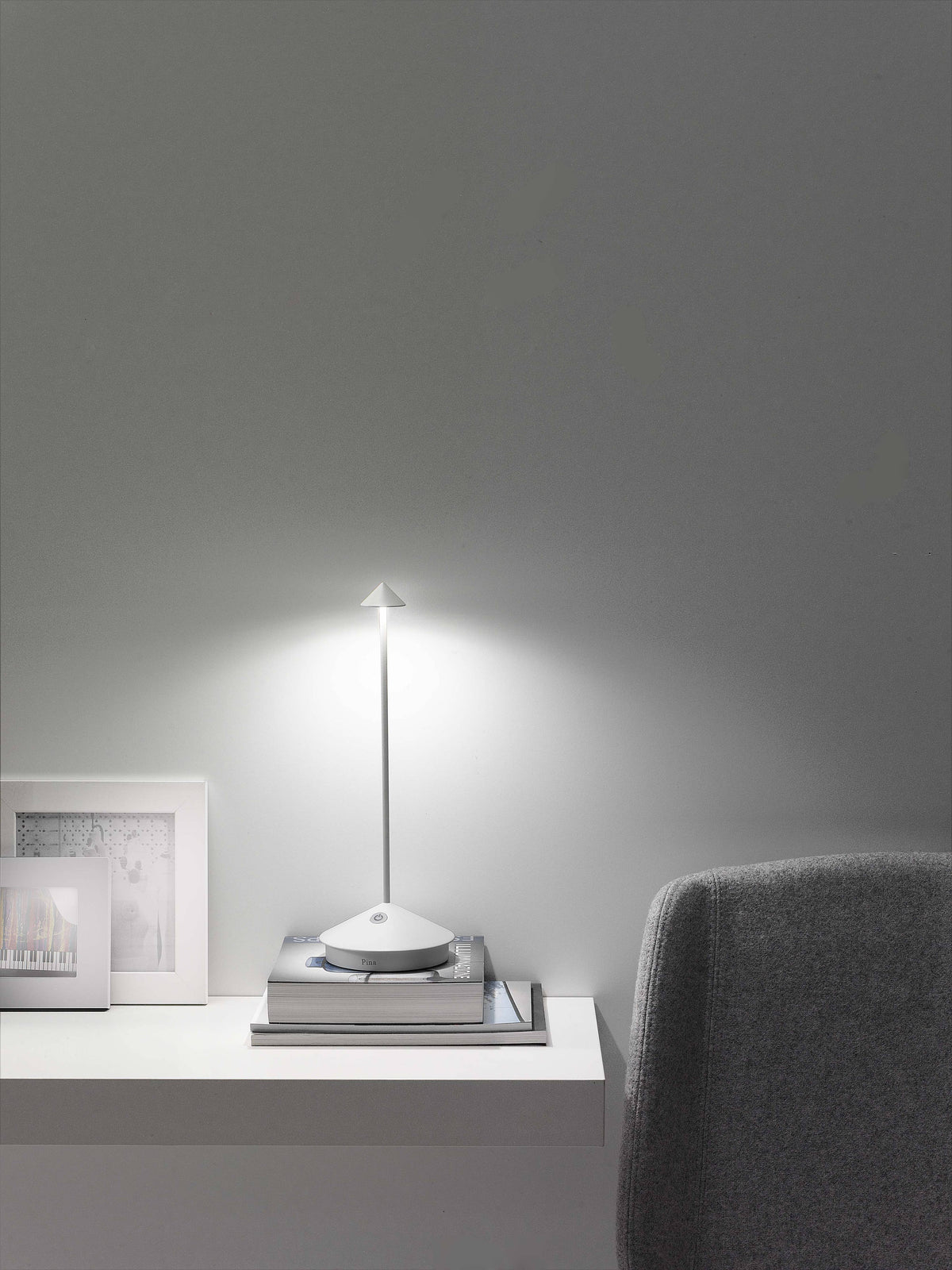 Pina Pro Cordless Lamp | White