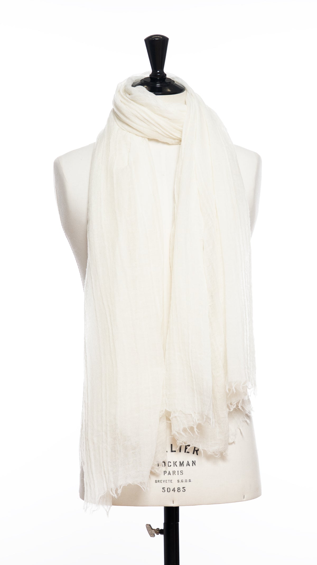 Giglio Frayed Wool Scarf | Bianca