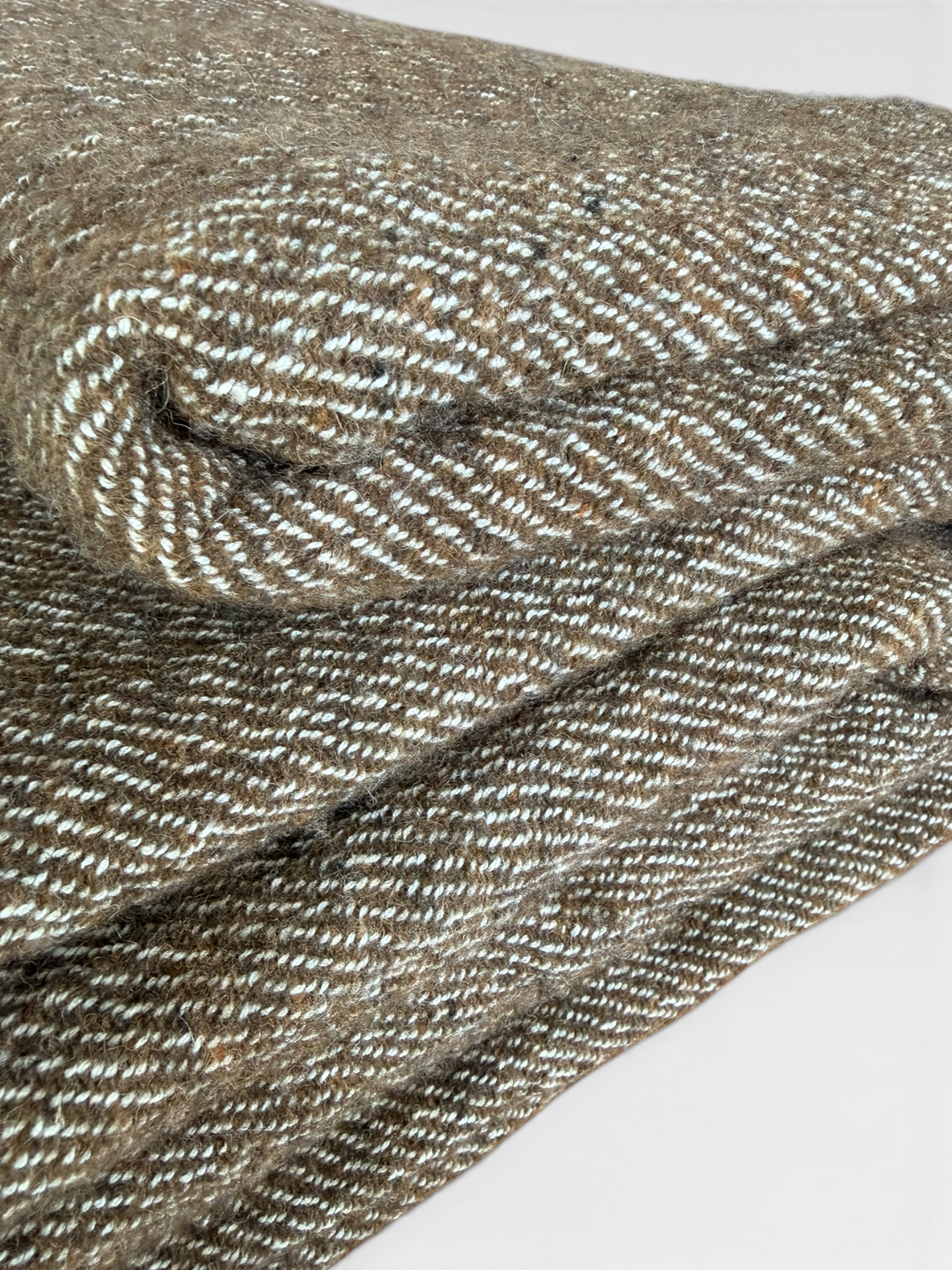 Vice Versa Wool Fringed Throw | Bronze & Naturel