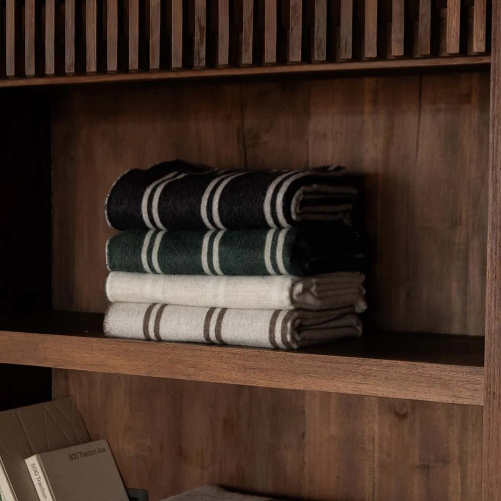 Straits Reversible Throw | Black & Ivory