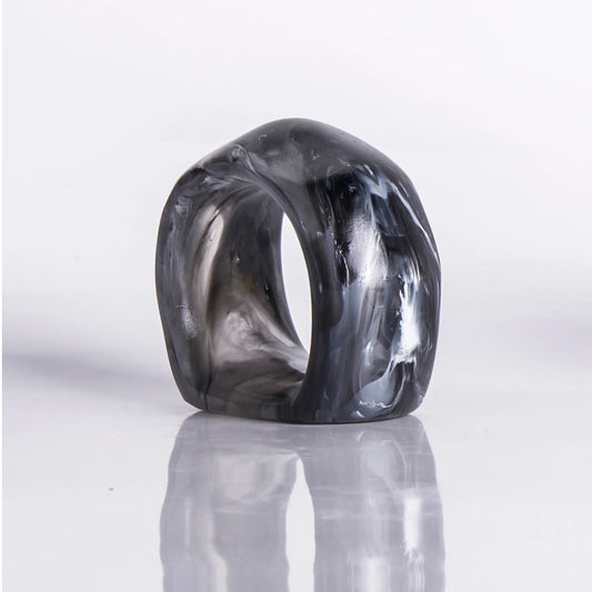 Marbled Resin Napkin Ring Set | Black