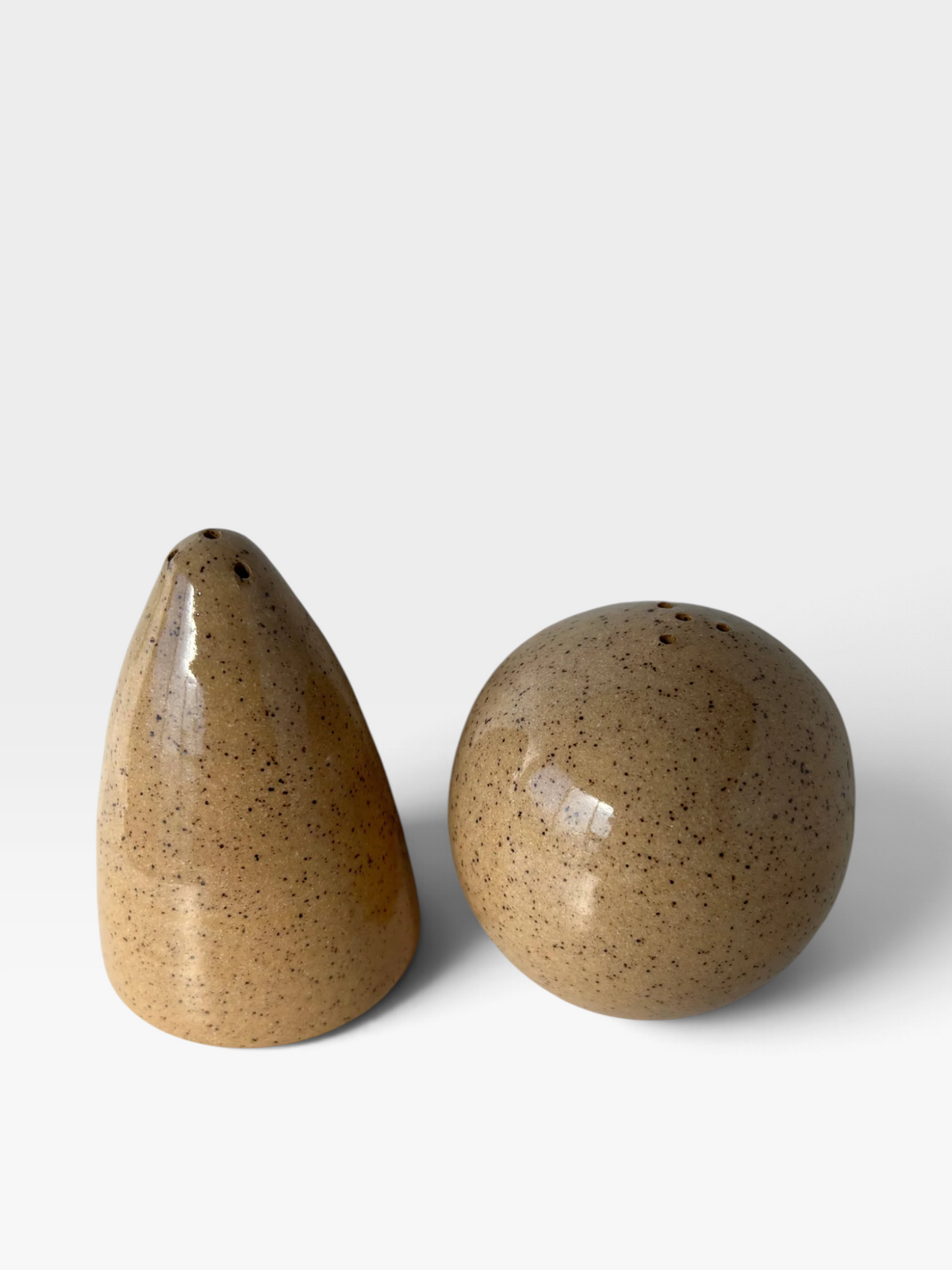 Ceramic Salt and Pepper Shaker Set (Multiple Colors)